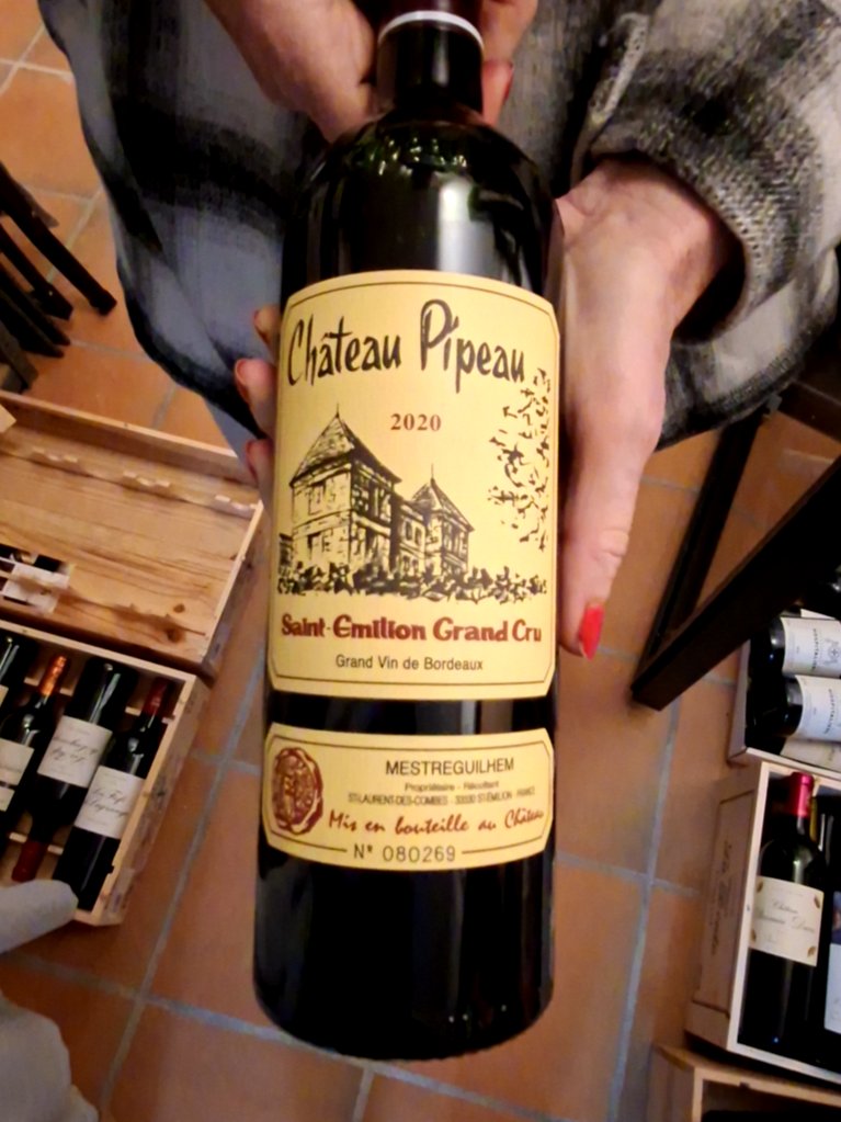 Étiquette de Château Pipeau, Château Pipeau