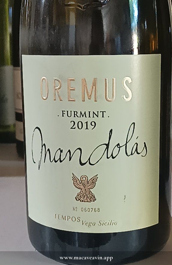 Étiquette de Oremus Mandolás Furmint Sec, Tokaj-Oremus