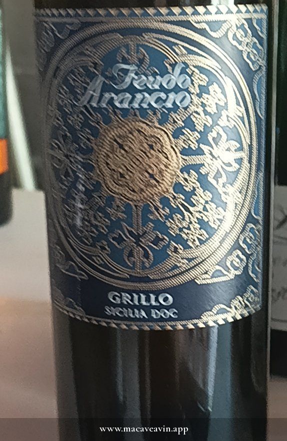 Étiquette de Grillo Sicilia DOC, Feudo Arancio
